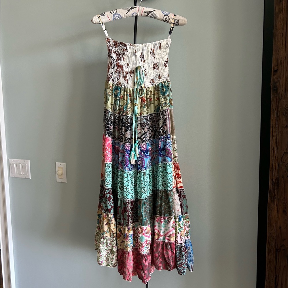 NWT BOLD & BEAUTIFUL
TIERED MAXI DRESS